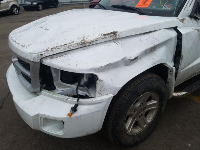 2011 DODGE DAKOTA SLT 1D7RW3BK8BS563090