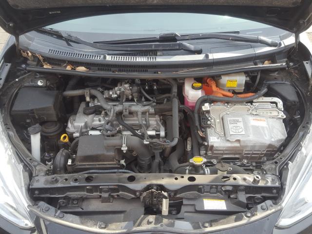 2015 TOYOTA PRIUS C JTDKDTB39F1585962