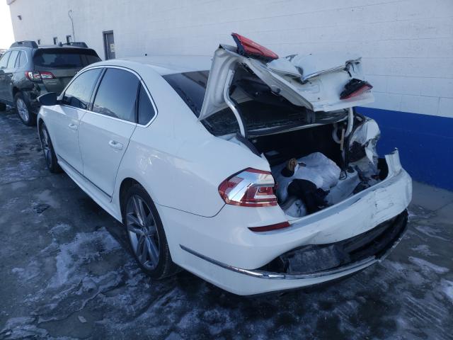 2016 VOLKSWAGEN PASSAT 1VWAT7A3XGC048141