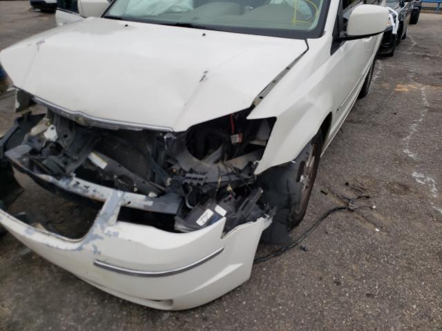 2010 CHRYSLER TOWN AND C 2A4RR5D16AR357648