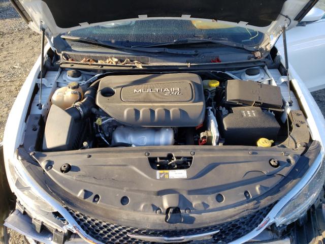 2016 CHRYSLER 200 LIMITE - 1C3CCCAB6GN105939