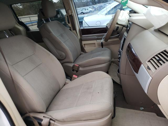 2010 CHRYSLER TOWN AND C 2A4RR5D16AR357648