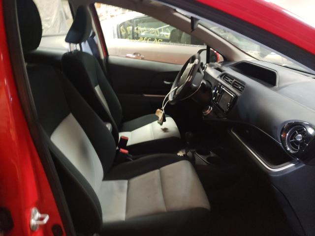 2017 TOYOTA PRIUS C JTDKDTB37H1591357