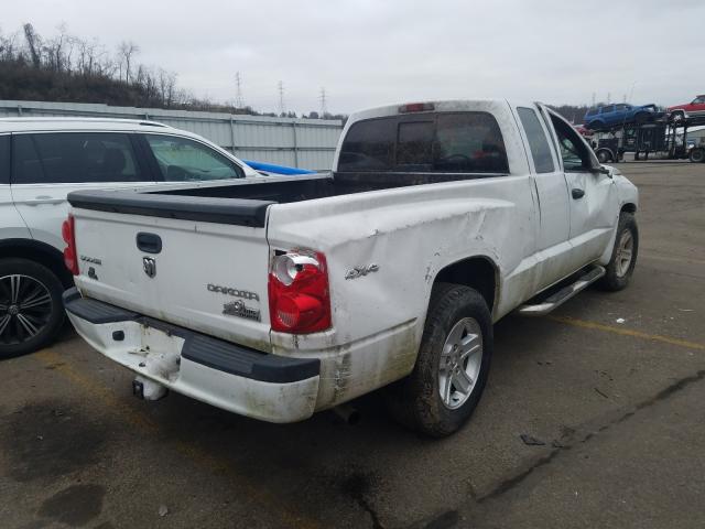 2011 DODGE DAKOTA SLT 1D7RW3BK8BS563090