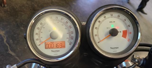 2015 TRIUMPH MOTORCYCLE THRUXTON SMT920K10FT687481