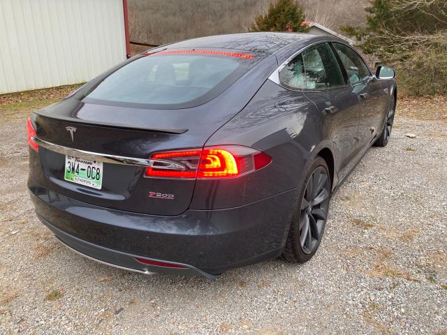 2016 TESLA MODEL S 5YJSA1E49GF129048