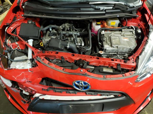 2017 TOYOTA PRIUS C JTDKDTB37H1591357