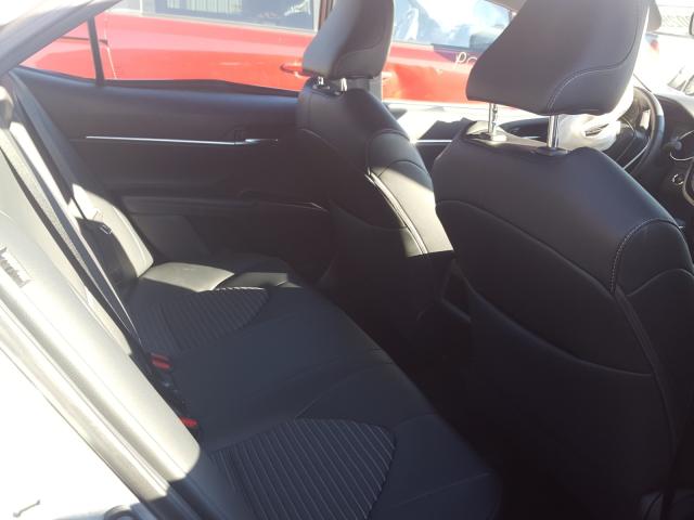 2018 TOYOTA CAMRY 4T1B11HK8JU619792