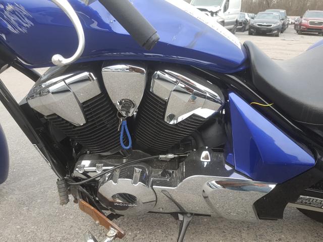 2015 HONDA VT1300 CR JH2SC6602FK500384