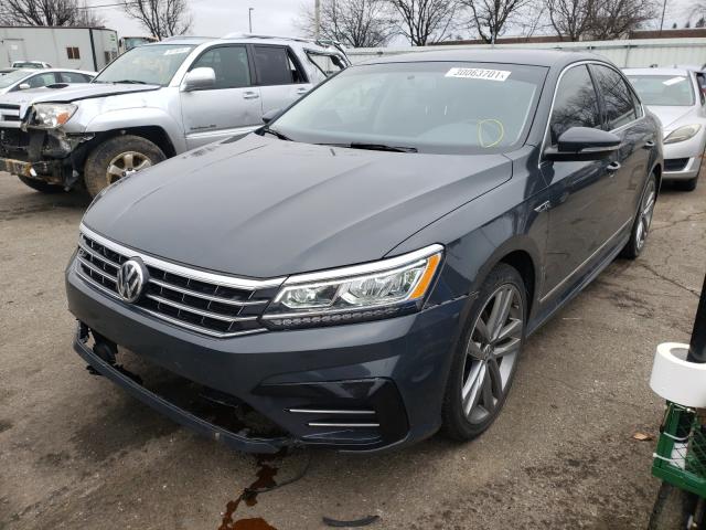 2017 VOLKSWAGEN PASSAT R-L 1VWDT7A33HC081724