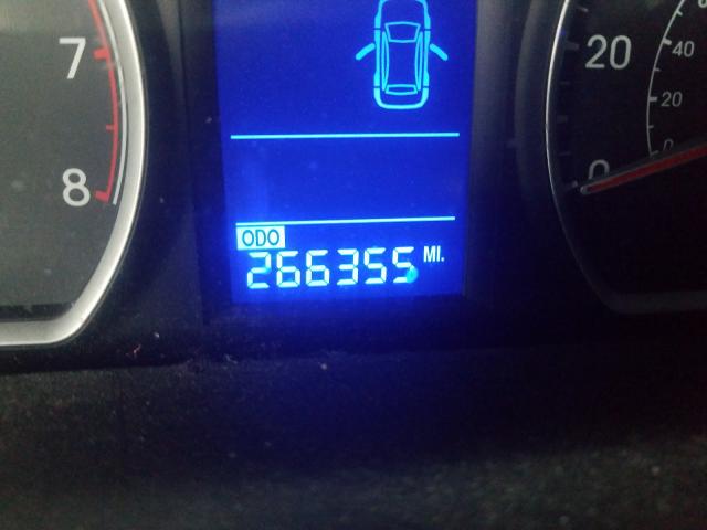 2011 HYUNDAI ELANTRA TO KMHDB8AE5BU108626