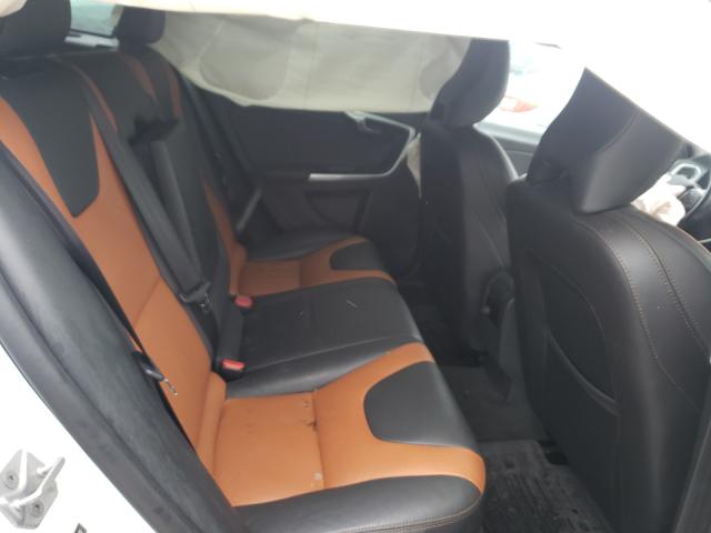 2016 VOLVO V60 CROSS YV4612HK0G1008822