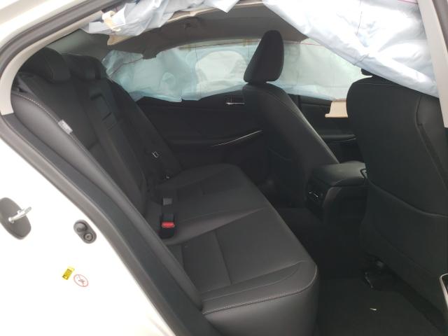 2016 LEXUS IS 200T JTHBA1D25G5027424