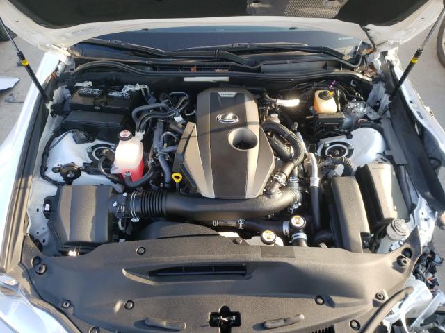 2016 LEXUS IS 200T JTHBA1D24G5031836