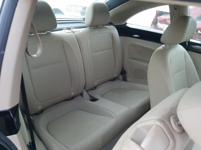 2017 VOLKSWAGEN BEETLE SE 3VWJ17AT7HM610437