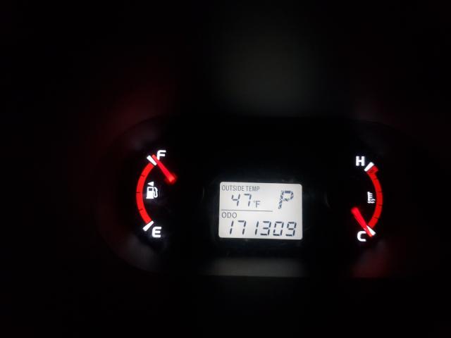 2010 PONTIAC VIBE 5Y2SP6E85AZ411610