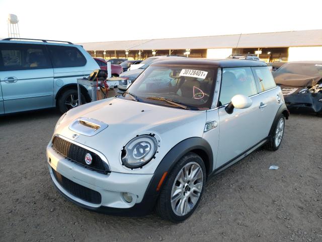 2010 MINI COOPER WMWMF7C57ATW88849