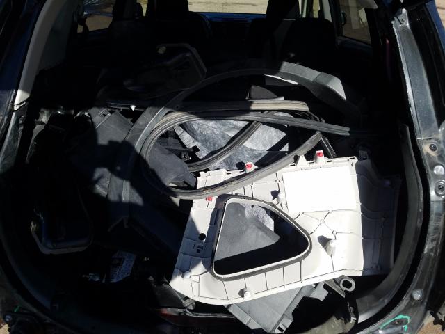 2016 TOYOTA RAV4 HV XL JTMRJREV9GD053845
