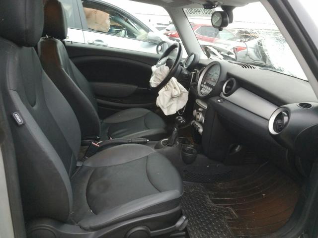 2010 MINI COOPER CLU WMWML3C52ATX37201