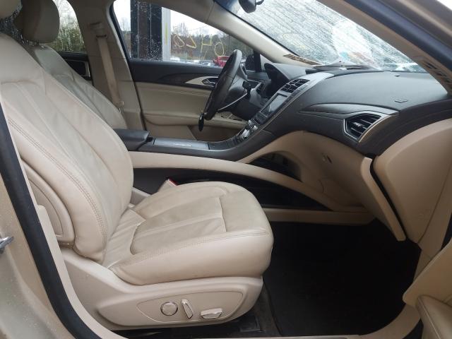 2017 LINCOLN MKZ RESERV 3LN6L5E92HR606395