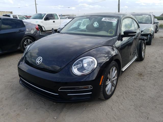 2017 VOLKSWAGEN BEETLE SE 3VWJ17AT7HM610437