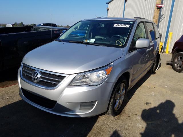 2011 VOLKSWAGEN ROUTAN SE 2V4RW3DG0BR772642