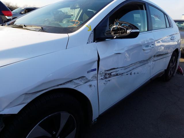 2017 HYUNDAI IONIQ SEL KMHC75LC8HU044128