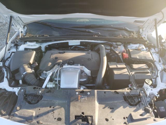 2019 BUICK REGAL ESSE W04GP6SX4K1003238