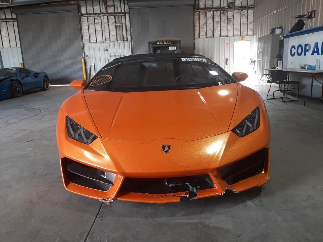 VIN ZHWUR2ZF7JLA11081 2018 Lamborghini Huracan no.2