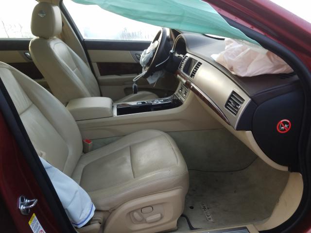 2011 JAGUAR XF PREMIUM - SAJWA0GB2BLR90036