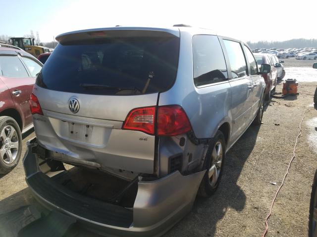 2011 VOLKSWAGEN ROUTAN SE 2V4RW3DG0BR772642