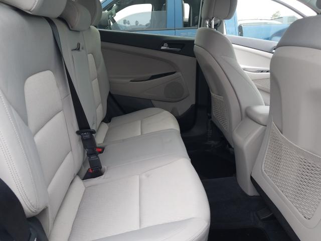 2017 HYUNDAI TUCSON SE KM8J33A44HU316502