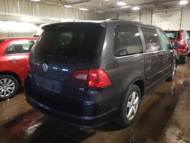 2011 VOLKSWAGEN ROUTAN SE 2V4RW3DG8BR625825