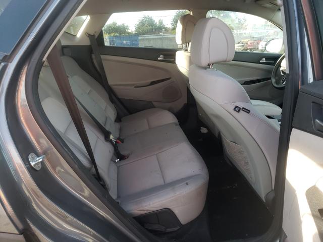 2018 HYUNDAI TUCSON SE KM8J23A46JU702072