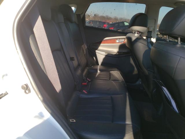 2016 INFINITI QX50 JN1BJ0RR2GM271154