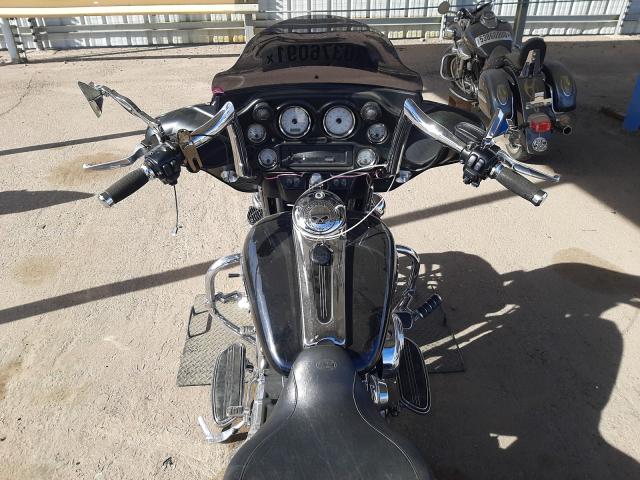 2010 HARLEY-DAVIDSON FLHX 1HD1KB414AB673469