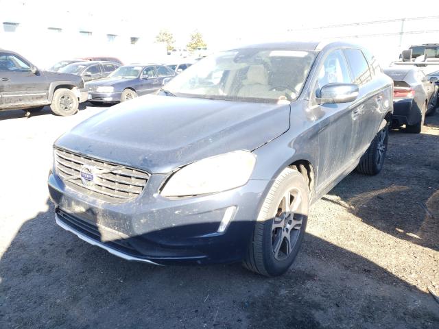 2015 VOLVO XC60 T6 PR YV4902RK0F2653641
