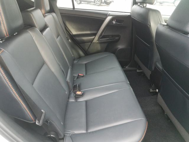 2017 TOYOTA RAV 4 2T3JFREV5HW648453