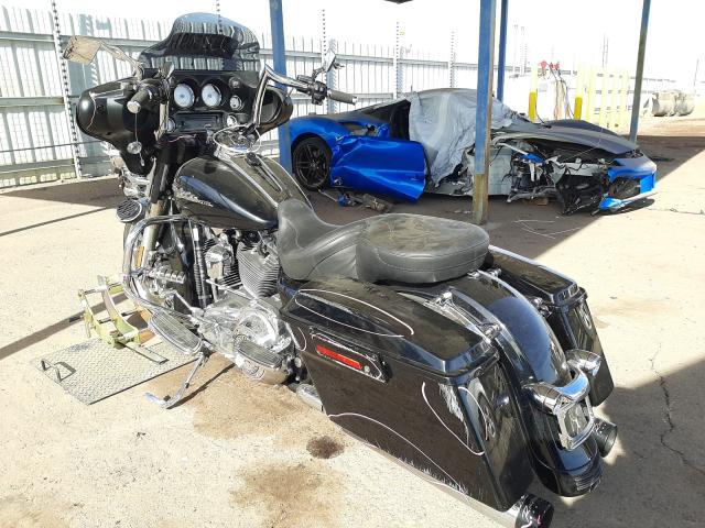 2010 HARLEY-DAVIDSON FLHX 1HD1KB414AB673469