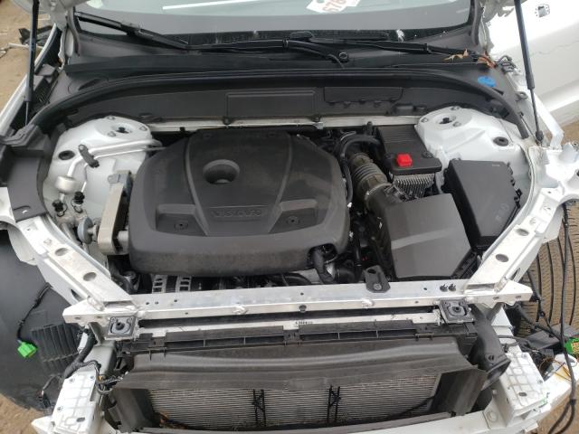 2018 VOLVO XC60 T6 MO YV4A22RK3J1023182