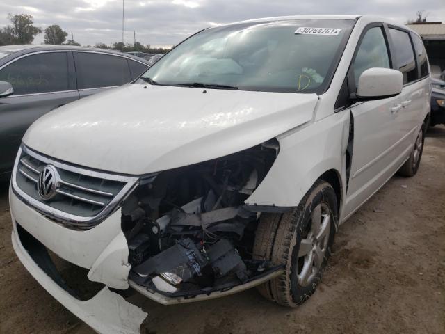 2010 VOLKSWAGEN ROUTAN SE 2V4RW3D18AR295520