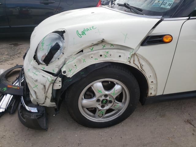 2011 MINI COOPER WMWSU3C56BT098598