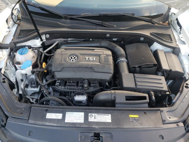 2017 VOLKSWAGEN PASSAT R-L 1VWDT7A38HC083775
