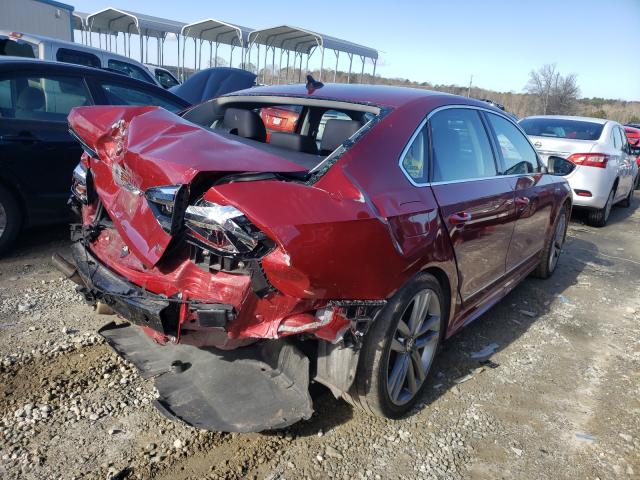 2017 VOLKSWAGEN PASSAT R-L 1VWDT7A39HC046878