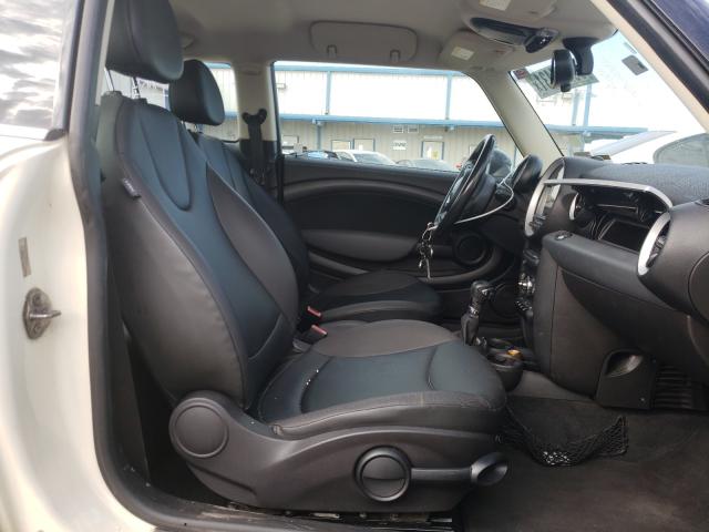 2011 MINI COOPER WMWSU3C56BT098598