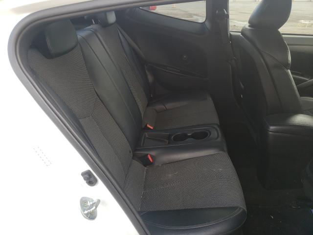 2016 HYUNDAI VELOSTER KMHTC6AD0GU257814