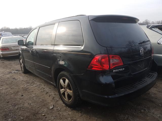 2011 VOLKSWAGEN ROUTAN SEL 2V4RW5DG4BR669963