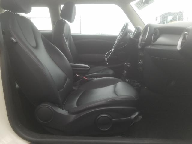 2011 MINI COOPER WMWSU3C51BT095589