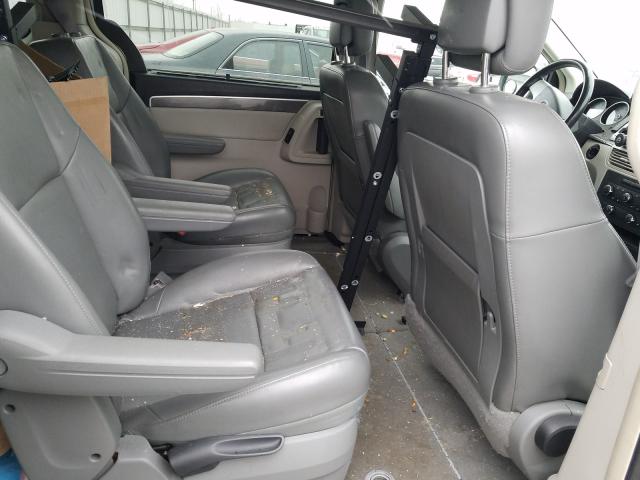 2010 VOLKSWAGEN ROUTAN SE 2V4RW3D16AR272253