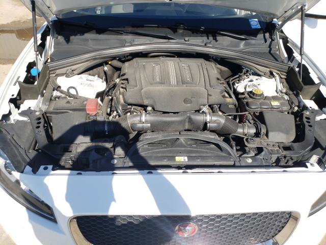 2017 JAGUAR F-PACE PRE SADCJ2BV4HA051249